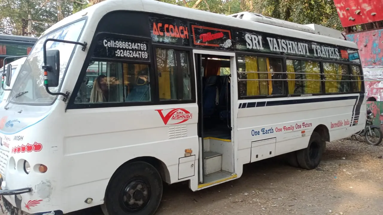 23 Seater Bus for Rent in Hyderabad